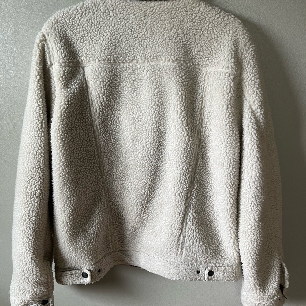 Levi's Sherpa Trucker Jacket - Picture 5 of 7